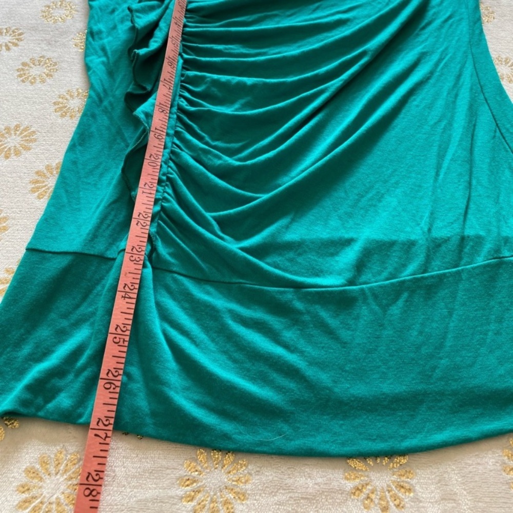 One-Shoulder Ruffled Tank Top - Picture 6 of 7